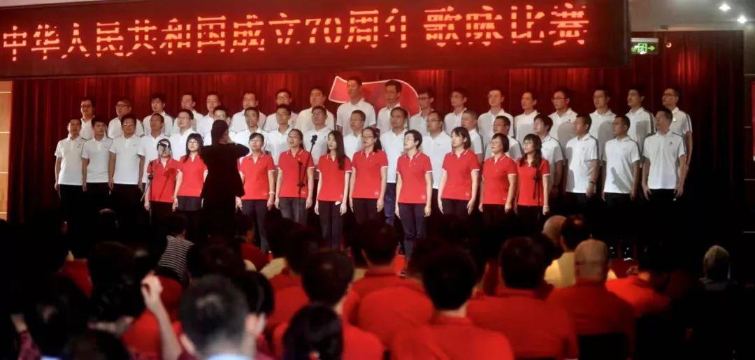 艾玛的时尚装